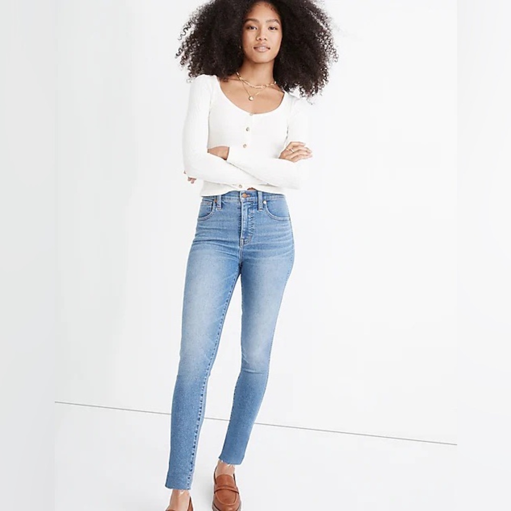 Women’s Madewell 10" High-Rise Skinny Jeans in Ainsworth Wash: Raw-Hem - Size 28